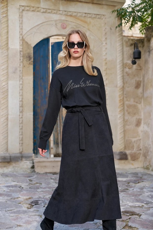 40016 Printed Detailed Knit Tunic, Black