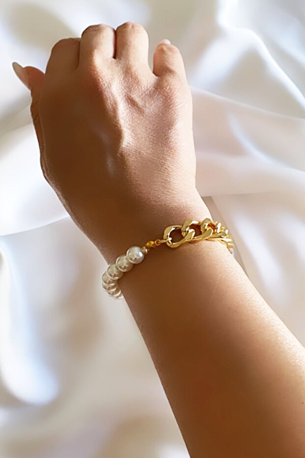 Pearl Chain Bracelet