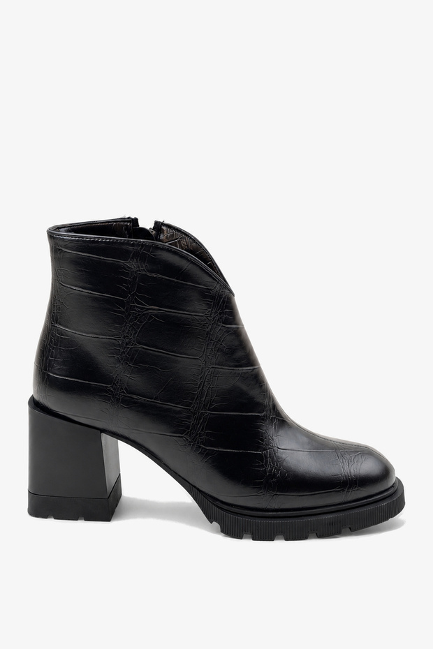 Radosiva Women's Heeled Boots - Black Crocodile Print