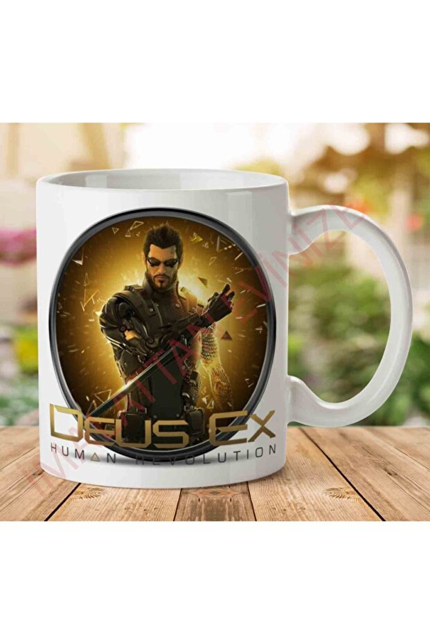 كوب مطبوع على الجانبين من Deus Ex