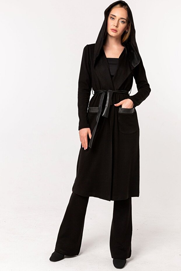 Siyah Kapüşonlu Şal Yaka Kuşak ve Cep Detay Triko Hırka - 1