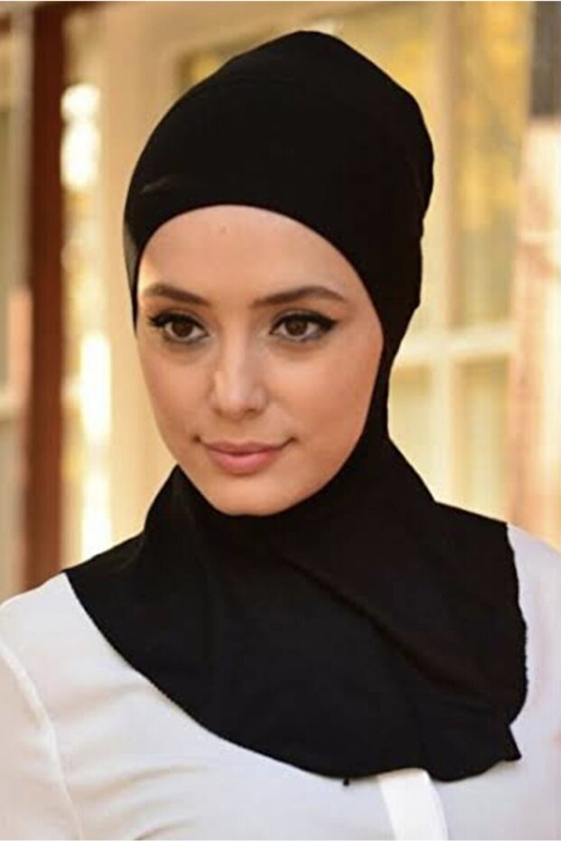 غطاء رأس نسائي أسود مريح من نسيج الليكرا الممشط