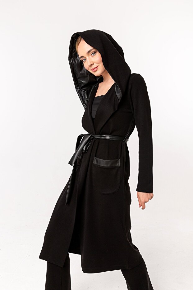 Siyah Kapüşonlu Şal Yaka Kuşak ve Cep Detay Triko Hırka - 5