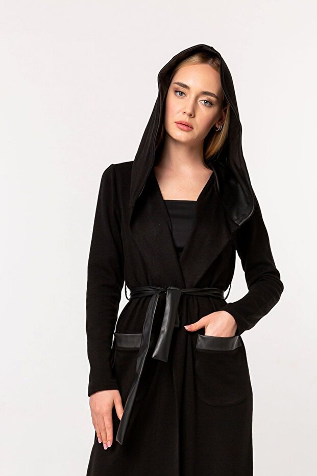 Siyah Kapüşonlu Şal Yaka Kuşak ve Cep Detay Triko Hırka - 4