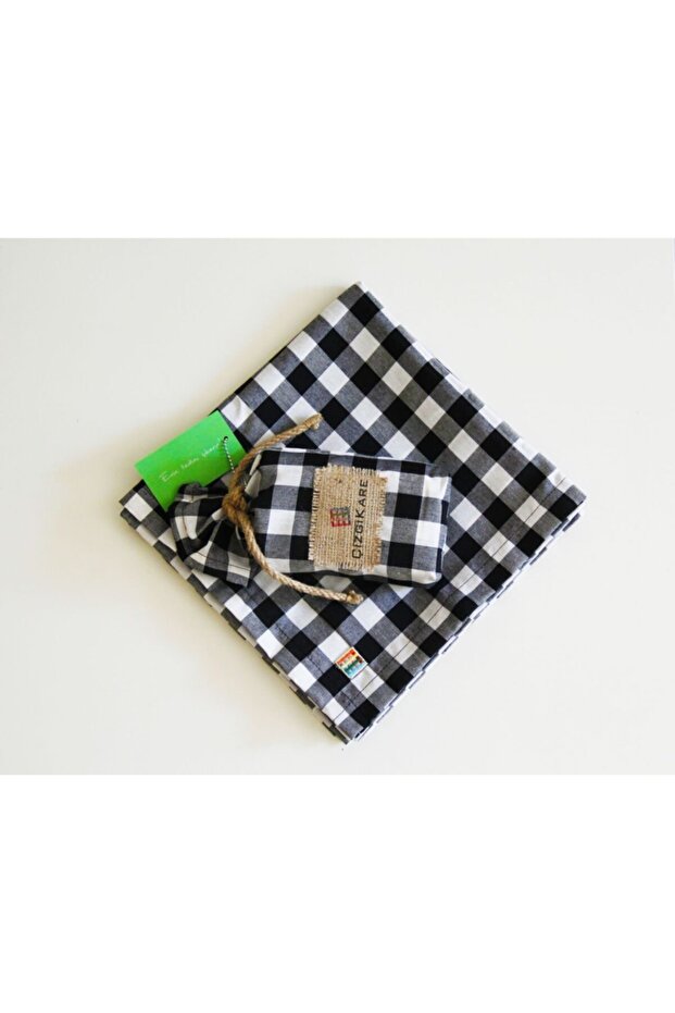 Black Checkered Tablecloth - 3