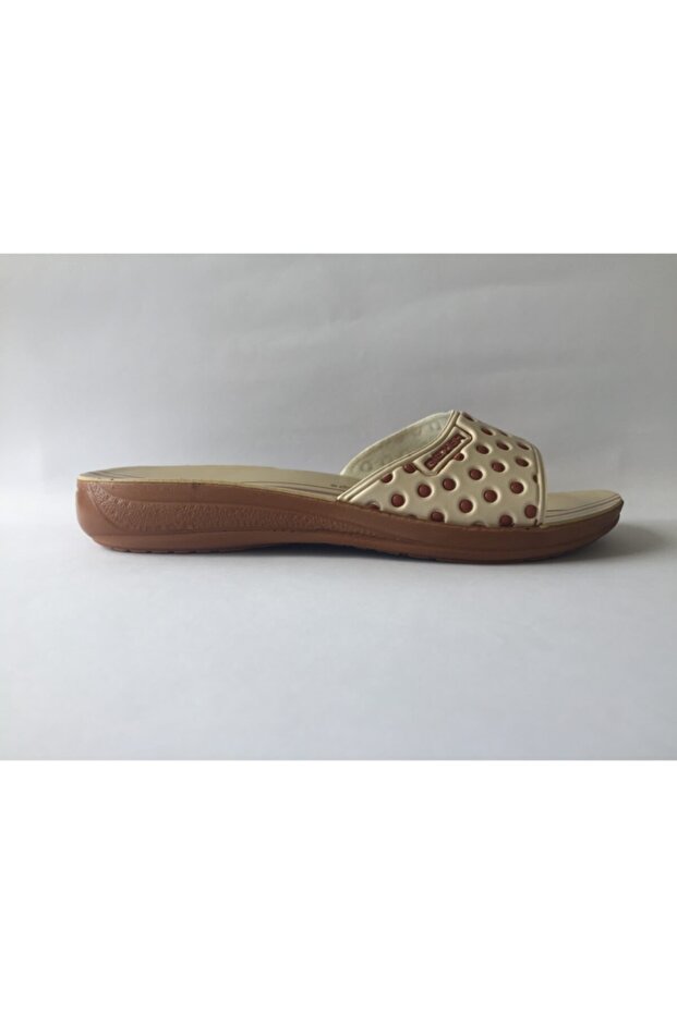 Puantiyeli Krem Terlik - 1