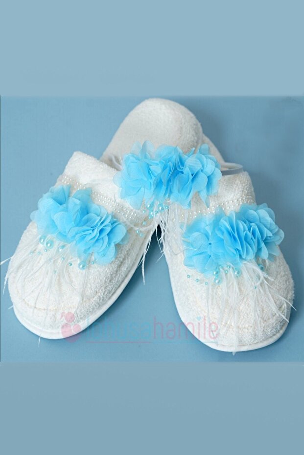 Lh105 Blue Furry Maternity Crown and Maternity Slippers Set