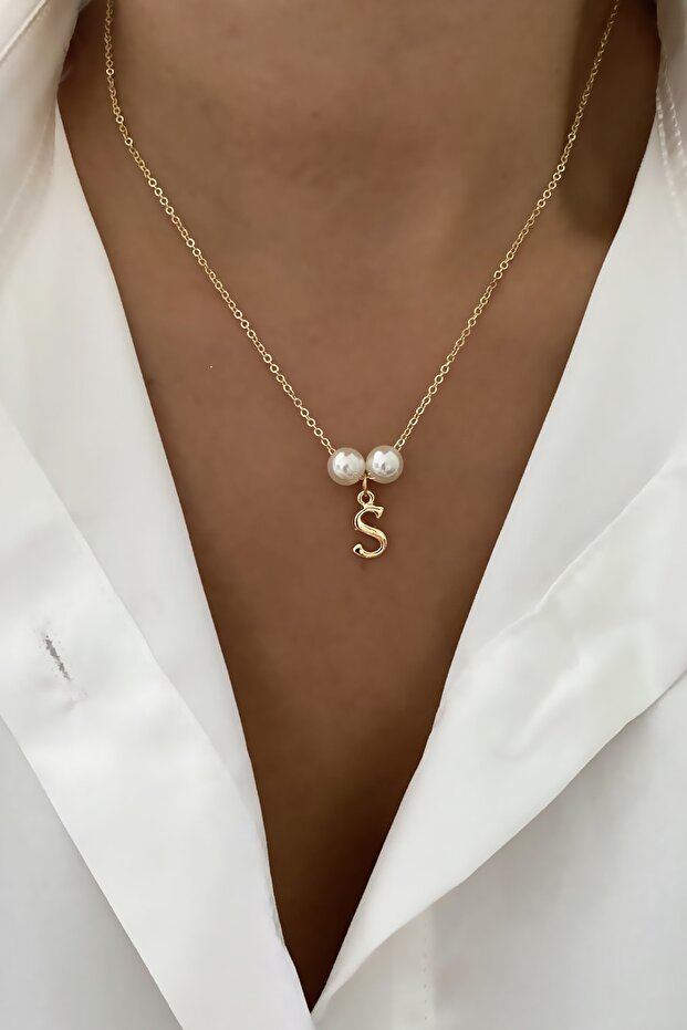 Pearl Detail Letter Necklace Letter S