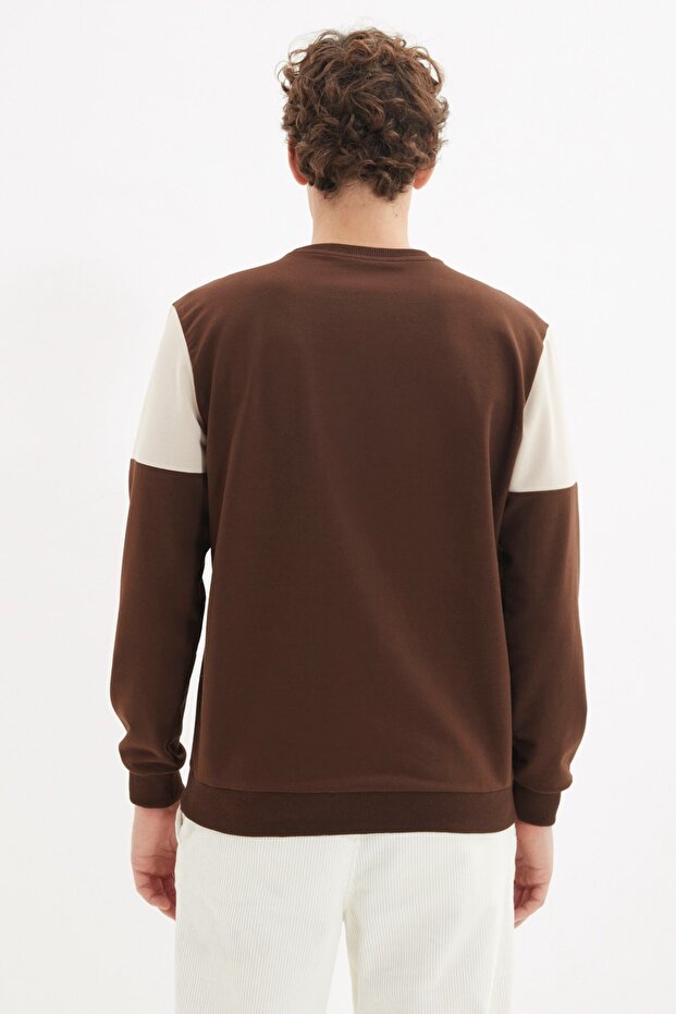 Kahverengi Regular/Normal Kesim Uzun Kollu Panelli Şardonsuz Sweatshirt TMNAW22SW0750 - 5