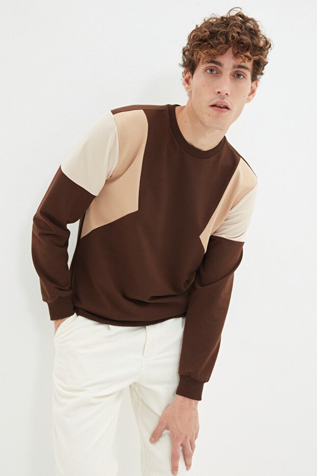 Kahverengi Regular/Normal Kesim Uzun Kollu Panelli Şardonsuz Sweatshirt TMNAW22SW0750 - 3