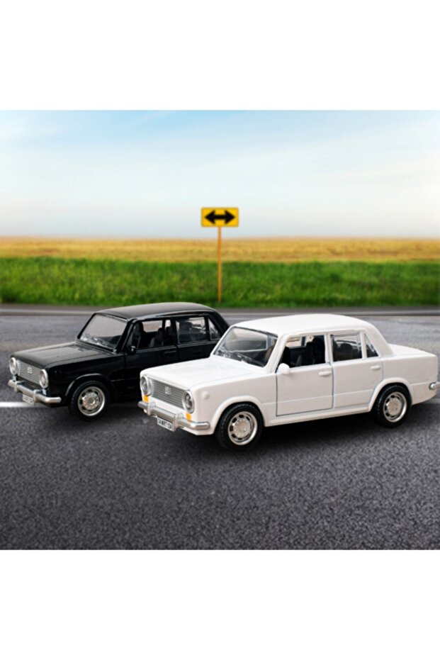 1/32 Scale Murat 124 Nostalgia Metal Car