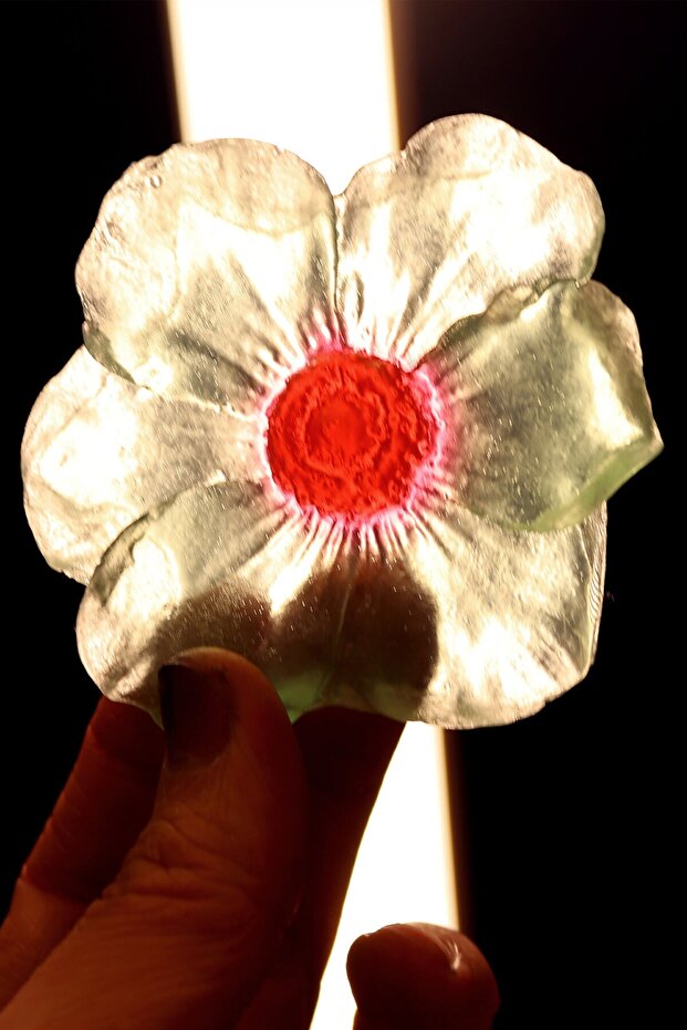 Coconut Scented Transparent Water Lily Flower Figured Decorative Bath Soap - 100% Natural