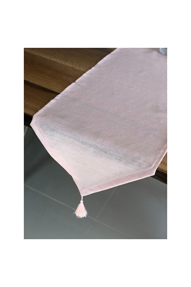 American Service, Silvery Linen Runner Powder Color
