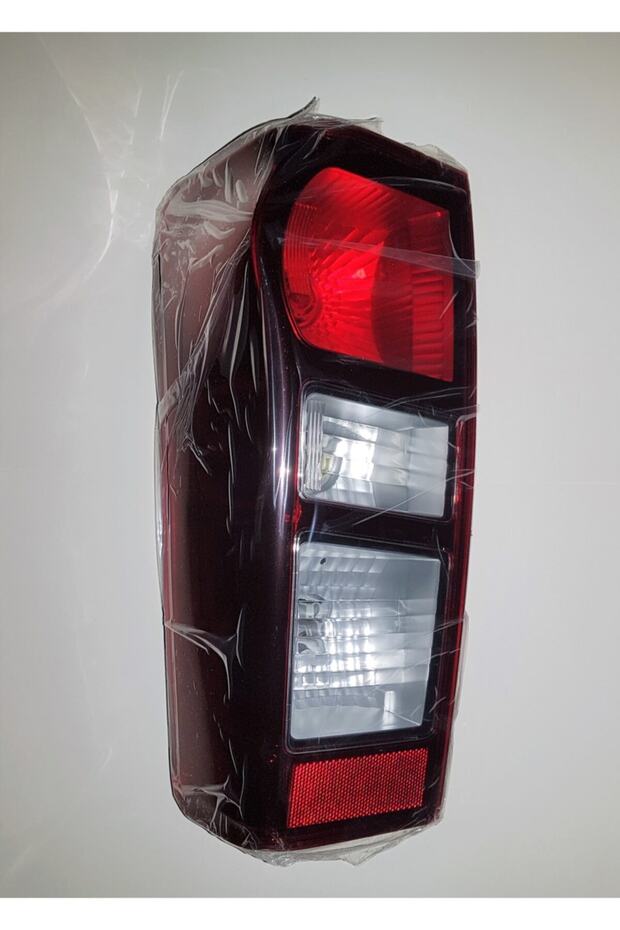 Dmax 2012-2016 Stop Lambası Komp. Sol Led(77)tesisatlı Tayvan