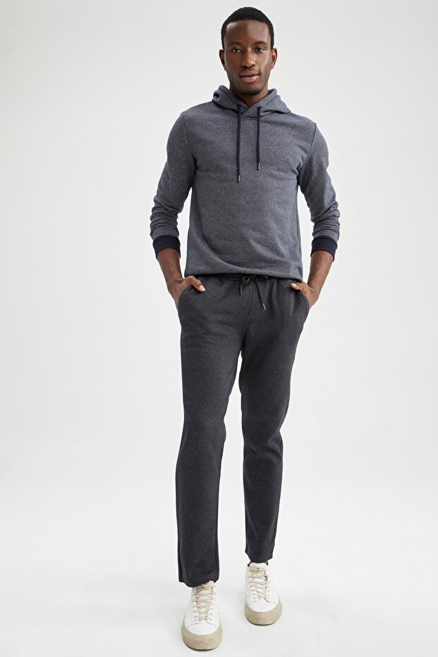 سويت شيرت بقصة عادية - 3