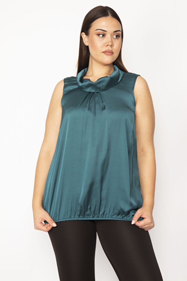 Women's Large Size Green Scoop Neck Elastic Hem Satin Blouse 65n29824