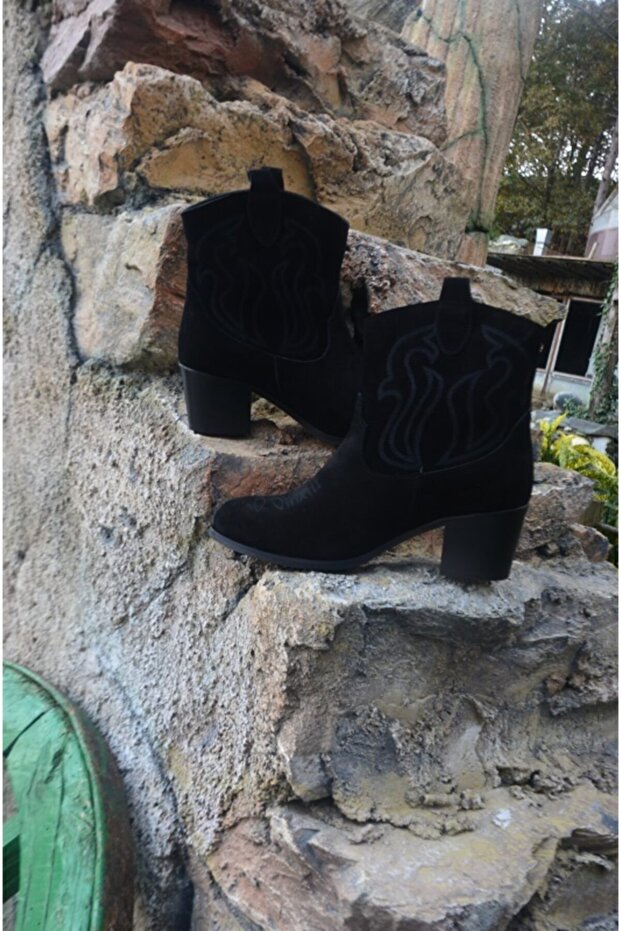 Women's Black Suede Embroidered Western Boots 751