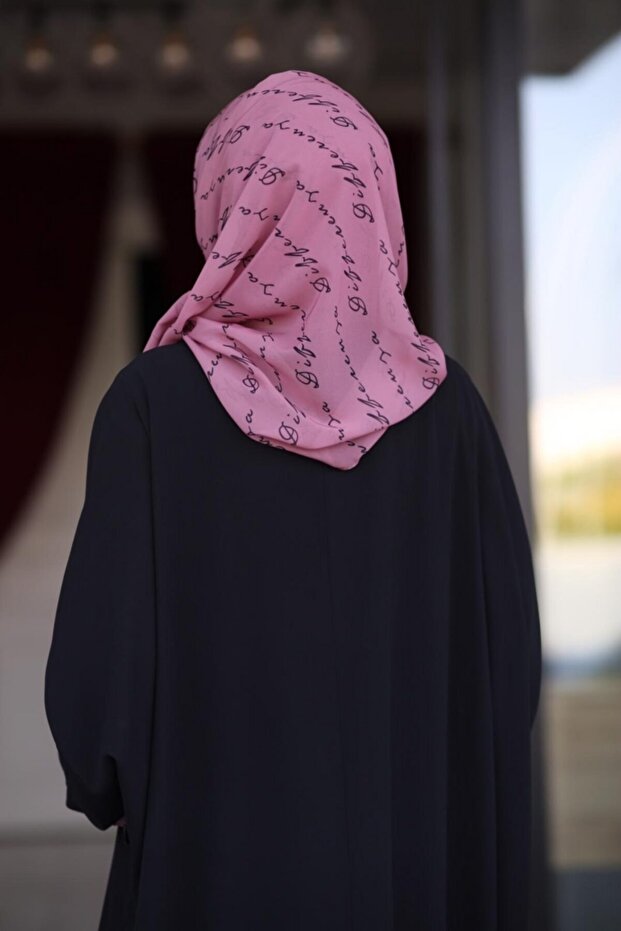 شال بشعار بودرة داكنة - 4