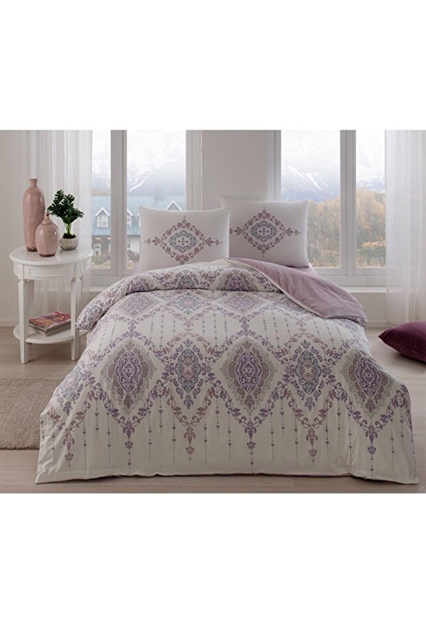 طقم غطاء لحاف مزدوج من Hayat Home Carmine Lilac