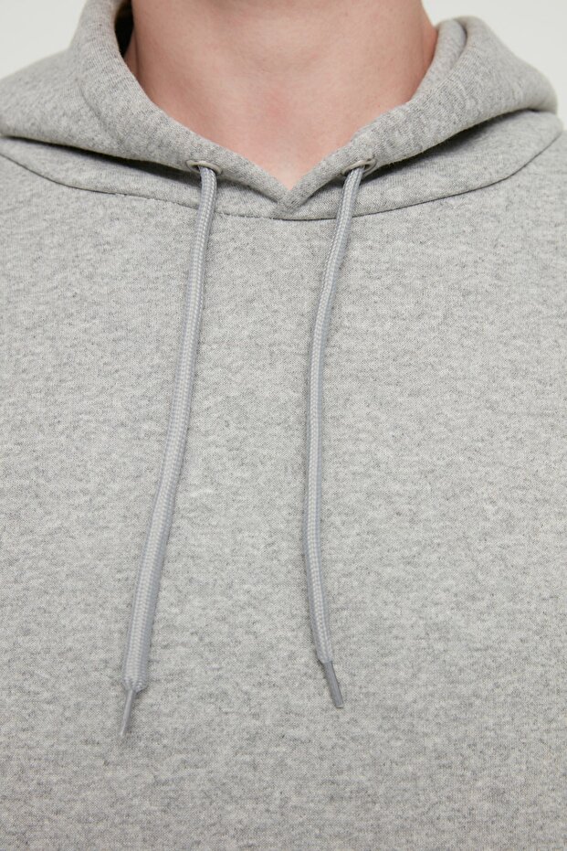 Gri Melanj Regular/Normal Kesim Kapüşonlu İçi Polar/Sıcak Tutan Sweatshirt TMNAW20SW0163 - 7