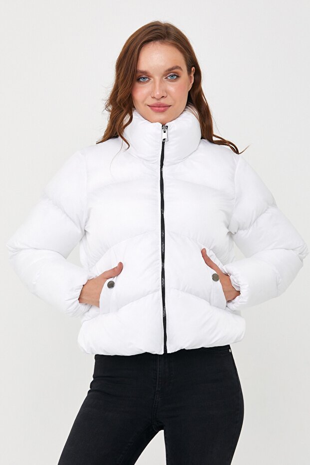 Kadın Beyaz Oversize Şişme Mont - 1