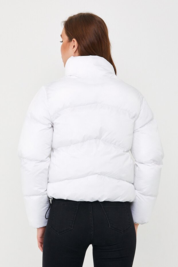 Kadın Beyaz Oversize Şişme Mont - 7