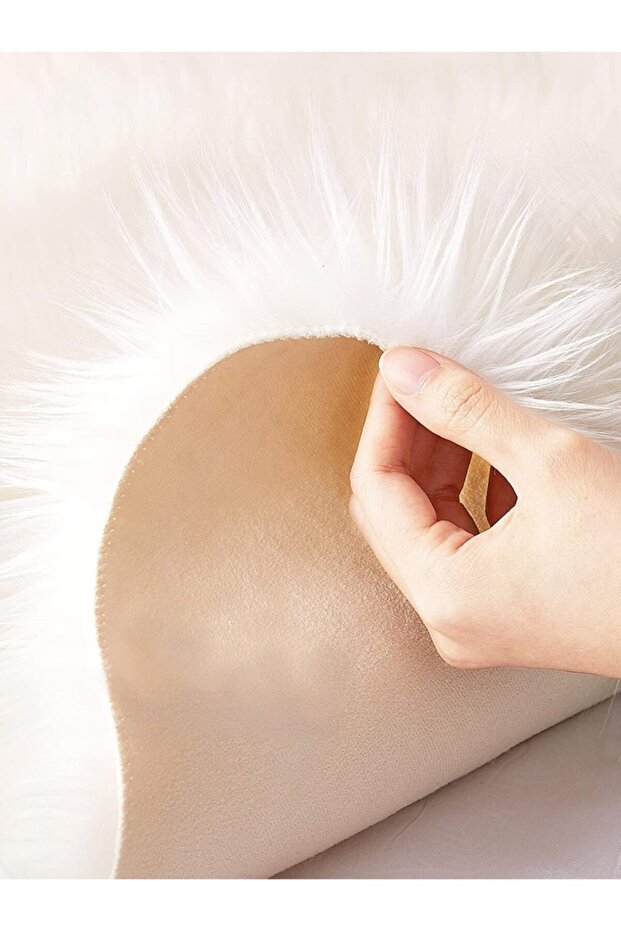 Akrilik Kuzu Post Beyaz - 4