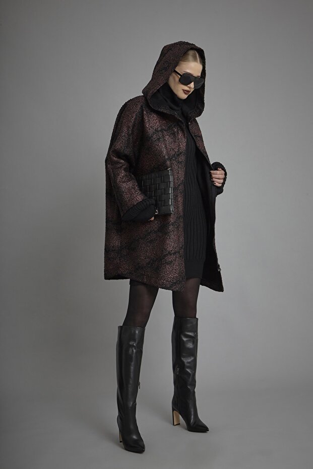 Baskılı Kapşonlu Kaban - 2