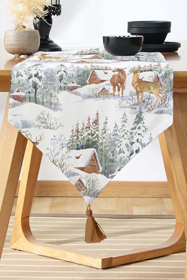 Winter Themed Vineyard House & Deer Design Digital Printed Modern Runner