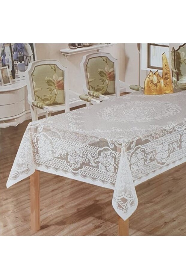 Knitted Classic Patterned Tablecloth Cream 160*160