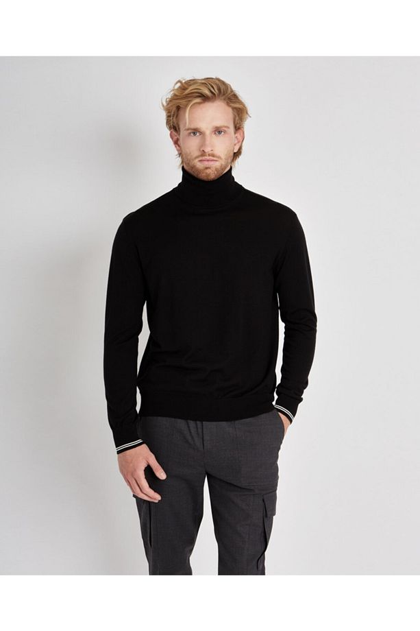 Men's Wo0ollen Turtleneck - 1