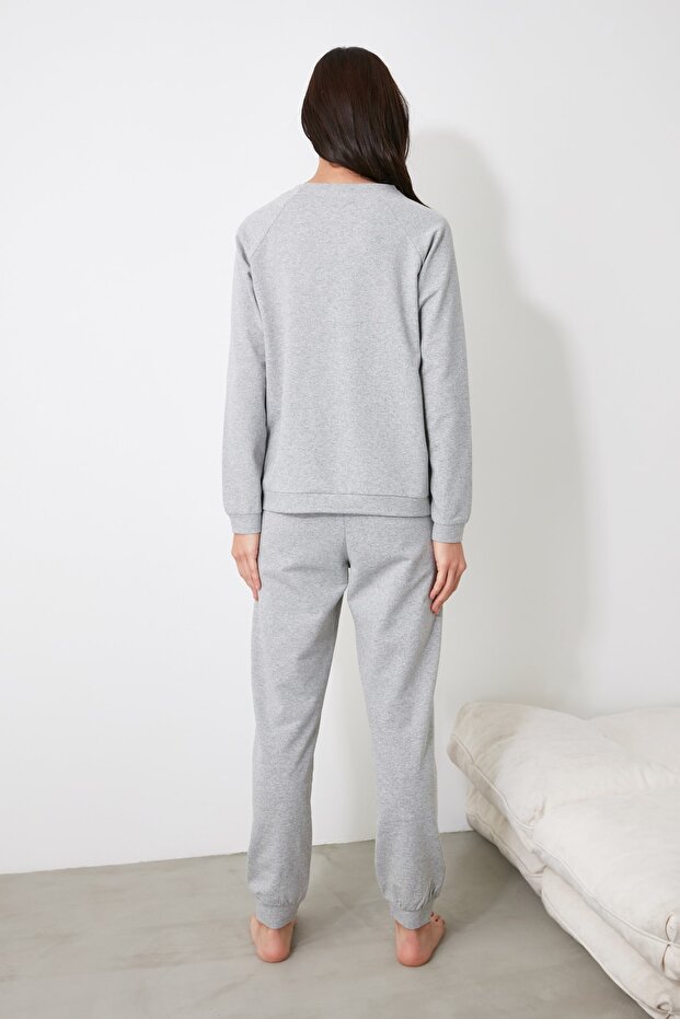 Antracytowy zestaw T-shirt-Jogger z napisem i piżamą z dzianiny THMAW21PT0497 - 17