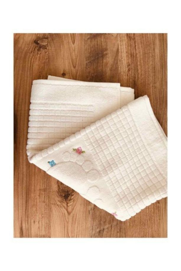 Bej Renk Nakışlı Ayak Havlusu 3 Adet 50x70 - 5
