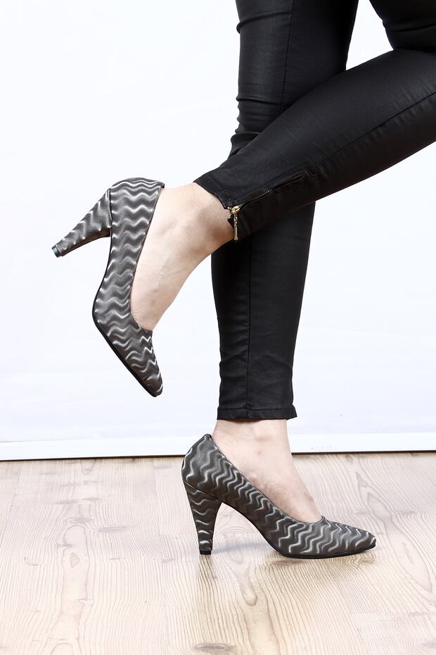 L6 Platin Stiletto