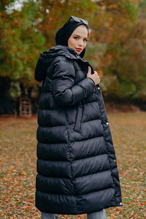 Kadın Siyah Kapüşonlu Şişme Mont - 3