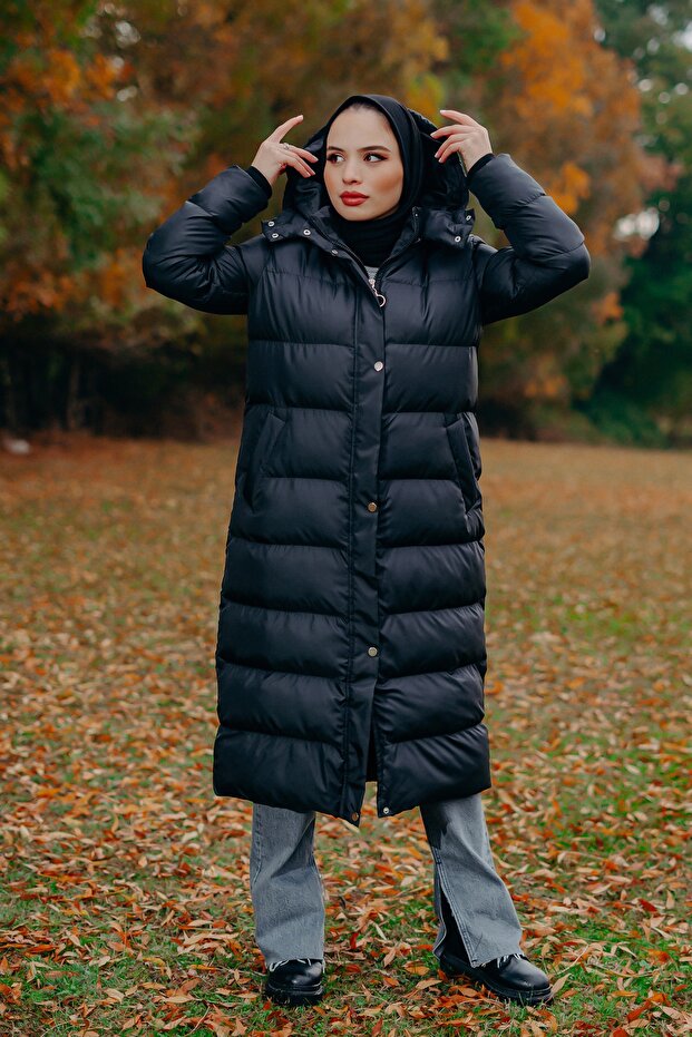 Kadın Siyah Kapüşonlu Şişme Mont - 1
