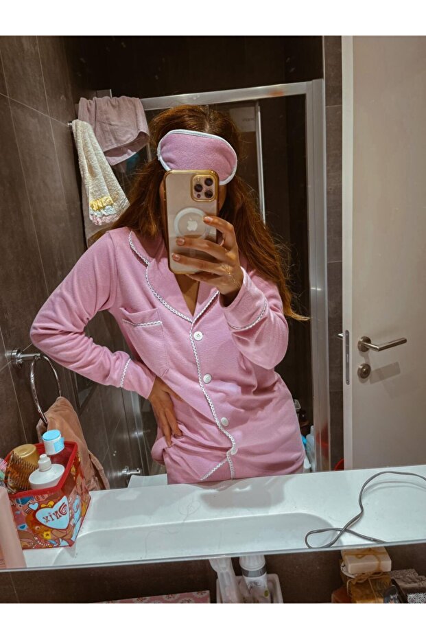 طقم بيجامة مزخرف بالدانتيل - 4