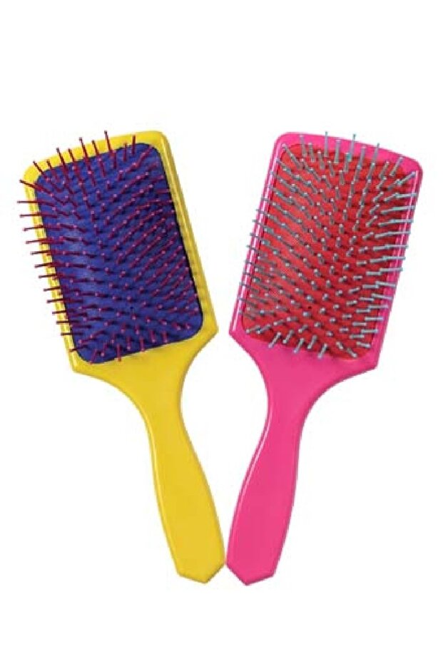 Hawaiian 01 Model Opening and Combing Hair Brush