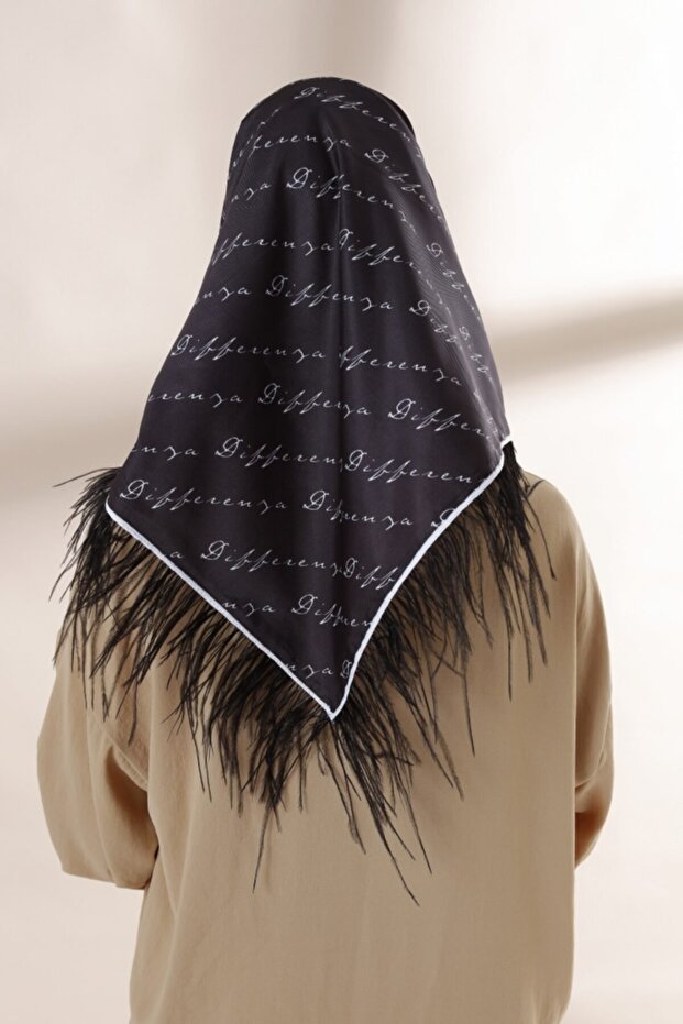 Tüylü Logolu Eşarp - Siyah - 3