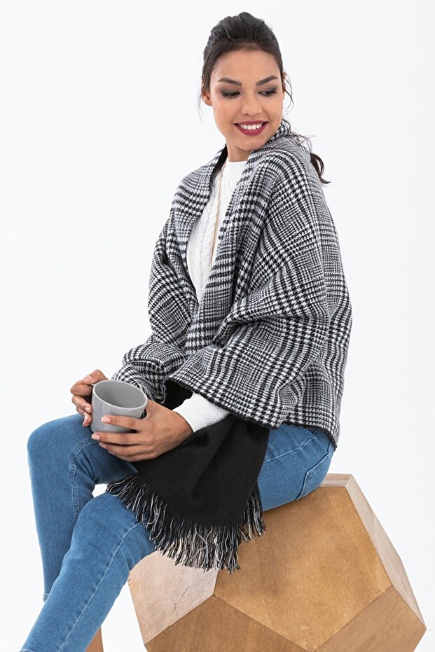 Checked Double Sided Shoulder Shawl - 4