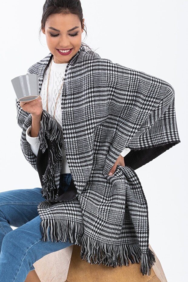 Checked Double Sided Shoulder Shawl - 3
