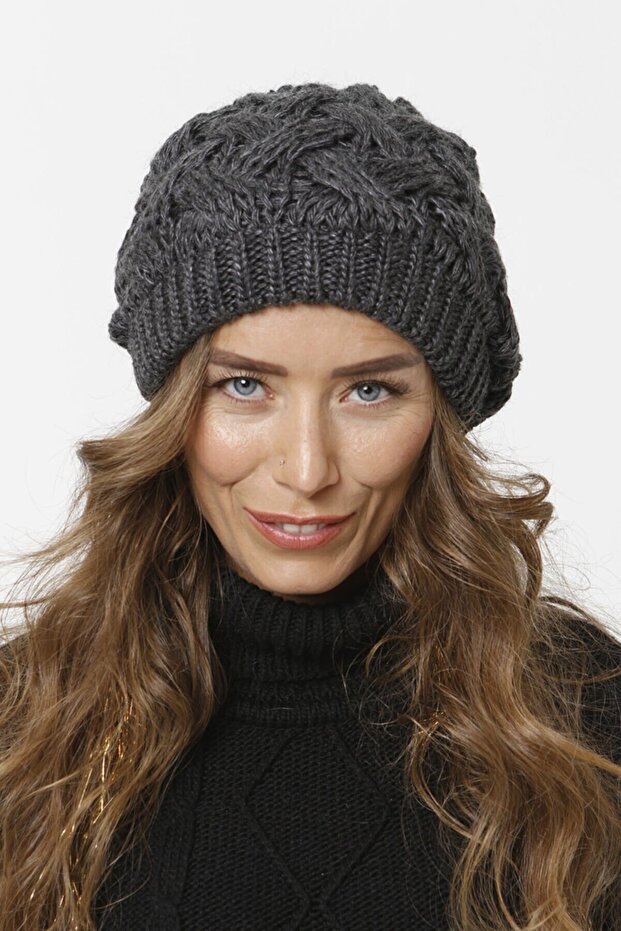 Women's Gray Basket Knitted Lined Knitwear Beret