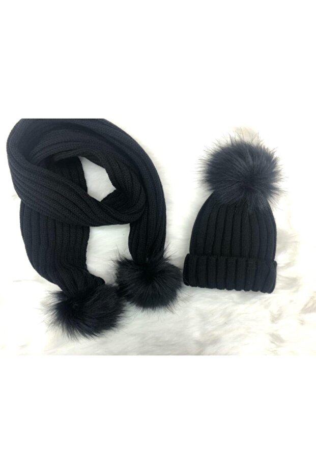 Unisex Black Pompom Scarf Beanie Set