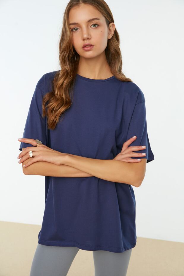 Lacivert %100 Pamuk Bisiklet Yaka Oversize/Geniş Kalıp Örme T-Shirt TWOSS20TS0134 - 9