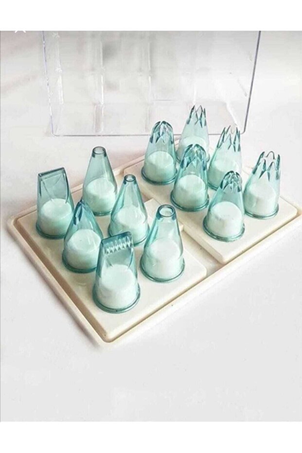 Polycarbonate Unbreakable Lampholder Set 12 Pieces Cake, Cream Decoration Apparatus