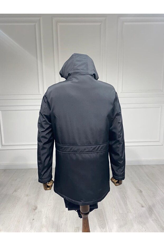 Kapüşonlu Siyah Kaban - 7