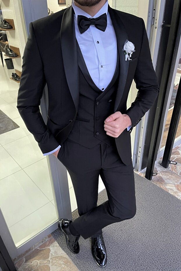Slim Cut Shawl Collar Black Suit with Vest