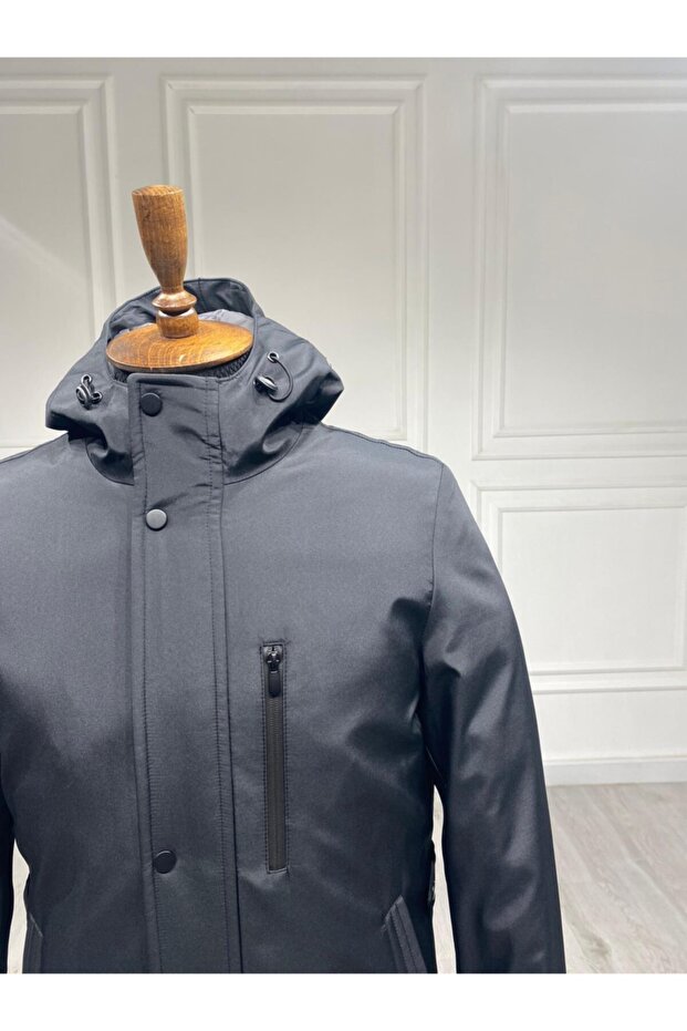 Kapüşonlu Siyah Kaban - 5