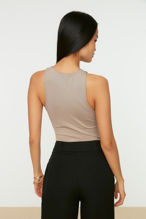 Vizon Halter Yaka Vücuda Oturan Esnek Alttan Çıtçıtlı Örme Body TWOSS20BD0044 - 9