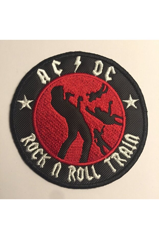 قطار ACDC Rock N Roll - مزود بحزام AC/DC مع رقعة جينز